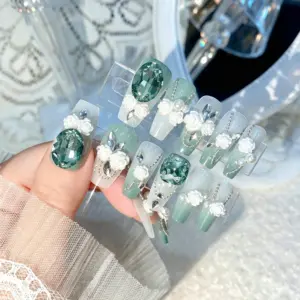 Large Mint Green Crystal Charm Detail on Press On Nail