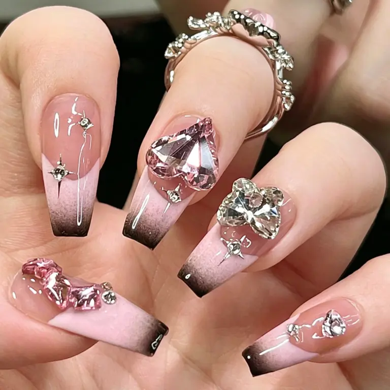 24-piece press-on nails set with bling diamond and rhinestone stickers