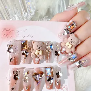 Viral Fluffy Bear Nail Gift Box – 24 Piece Full Size Set