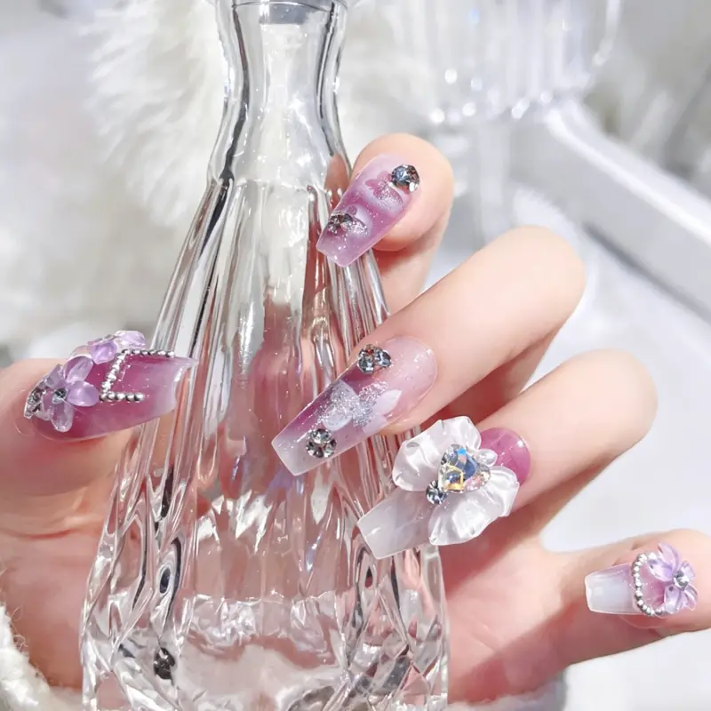 Size Range of 24 Piece Bow Press On Nail Set
